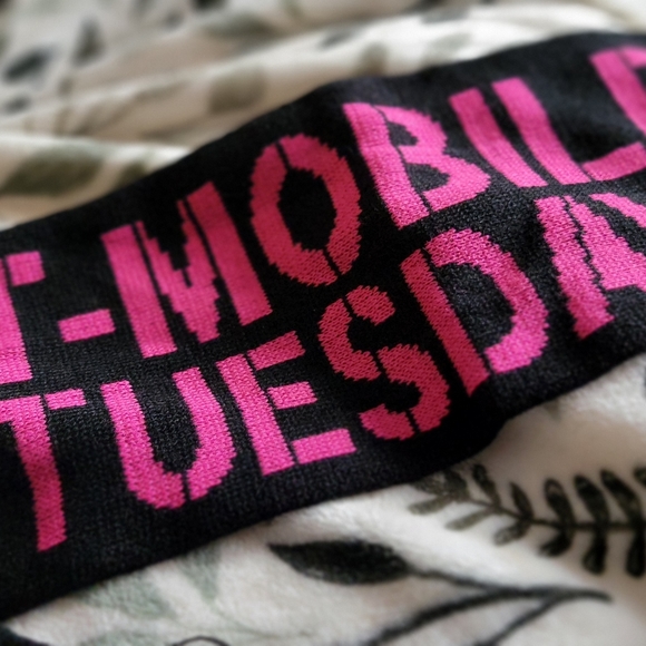 Tmobile Bag Set - Picture 1 of 14